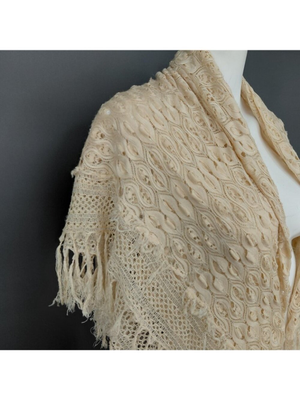 Vintage Crochet Shawl Wrap Women White Fringe Floral Boho Festival Pashmina - Picture 4 of 11